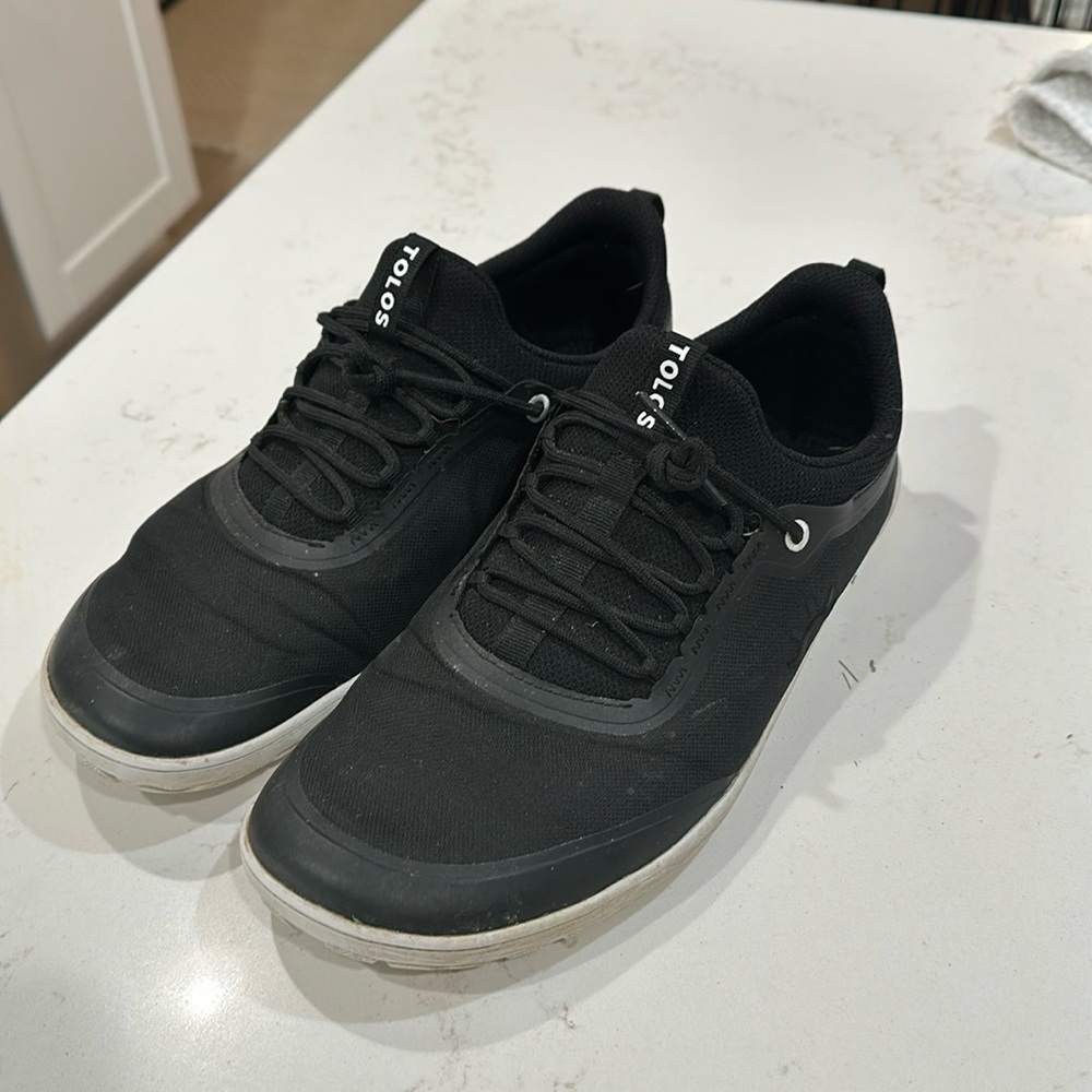 Tolos barefoot shoes. Size 10 men’s